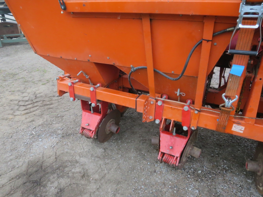 4897 Underhaug potato planter 4x75 cm