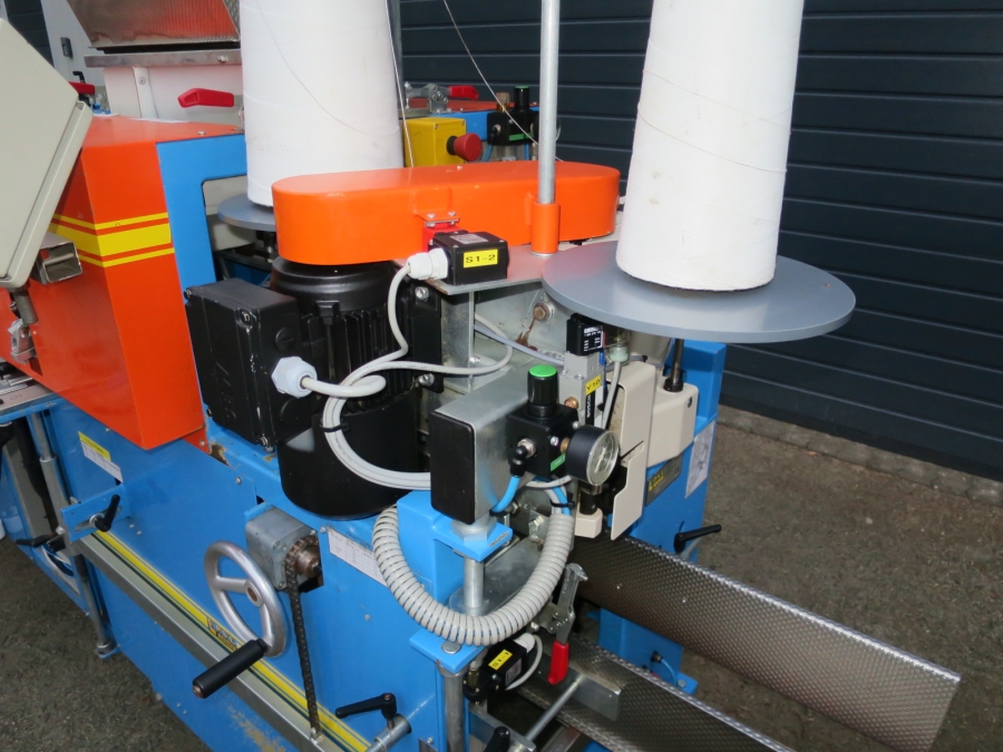 4902 EMVE BE5000 paper bagger