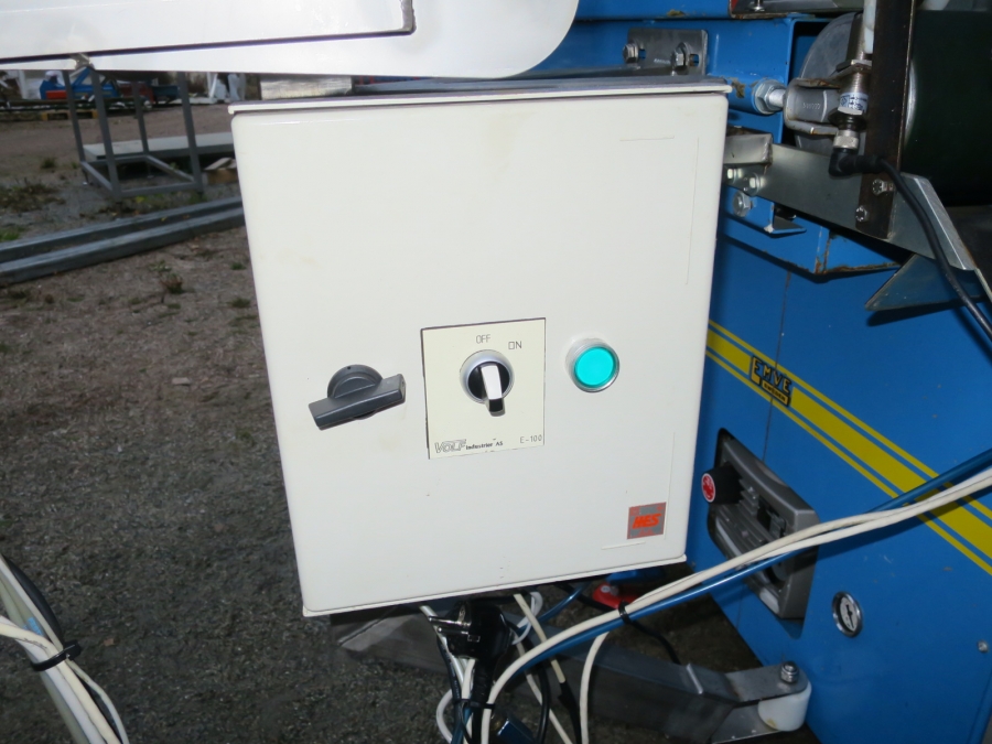 4902 EMVE BE5000 paper bagger