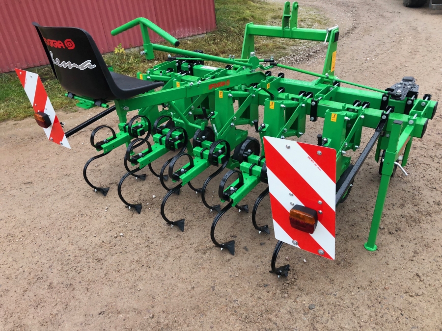 4908 Sfoggia Thema ridging hoe for vegetable