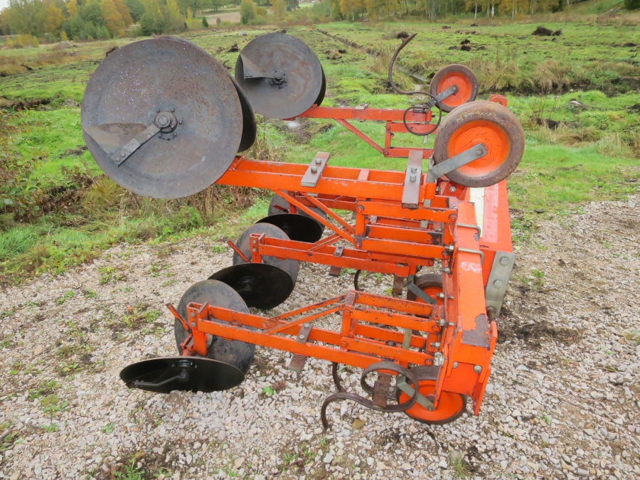 4924 Checchi Magli disc ridger