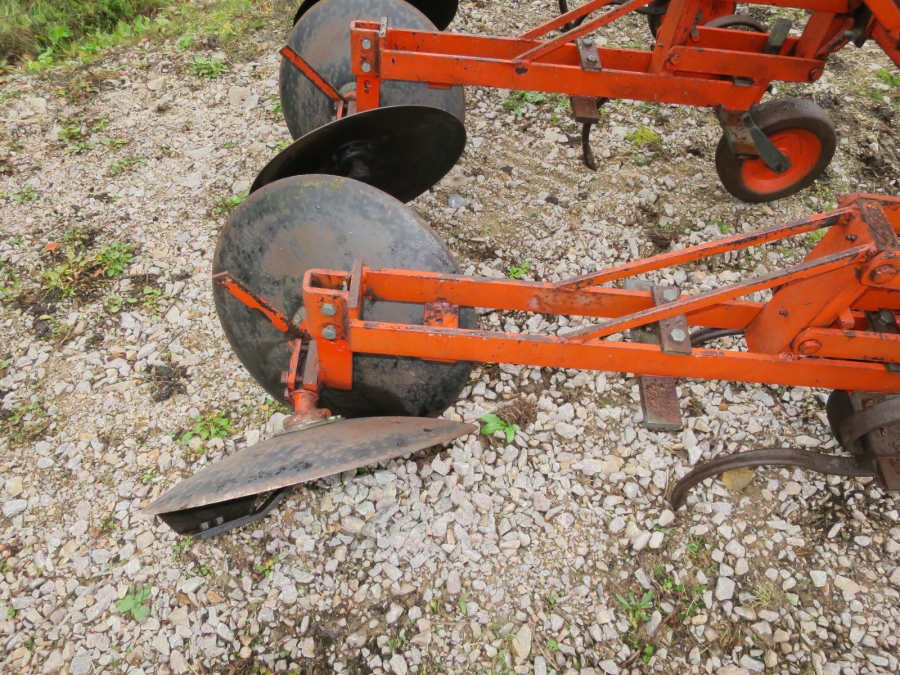 4924 Checchi Magli disc ridger