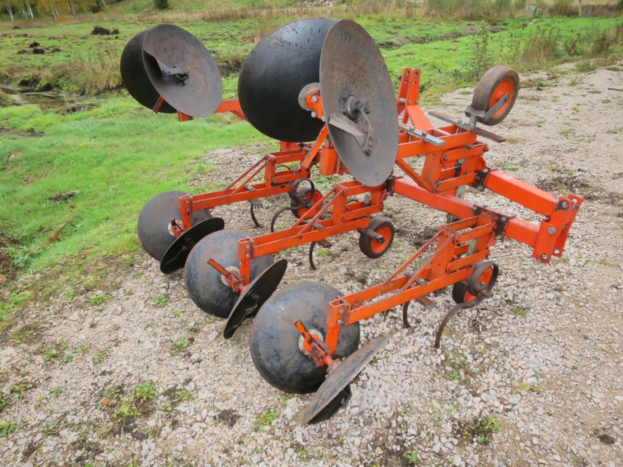 4924 Checchi Magli disc ridger