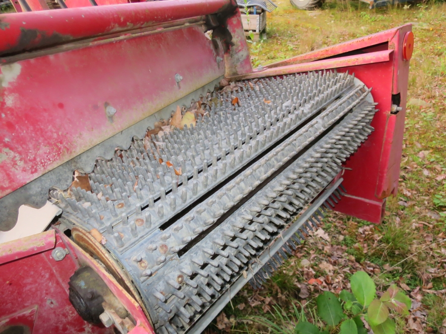 4926 Juko Midi potato harvester three point