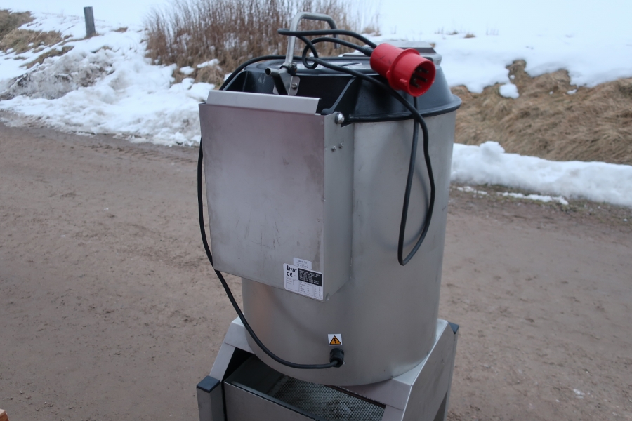 4935 IMC M15 potato peeler