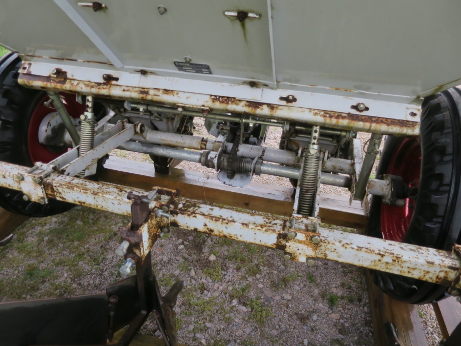 4937 Reekie 2 row potato planter