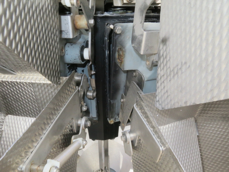 4945 Ishida Multihead weigher 