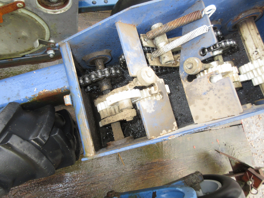 4950 Nibex 500 seed drill 9 rows. 