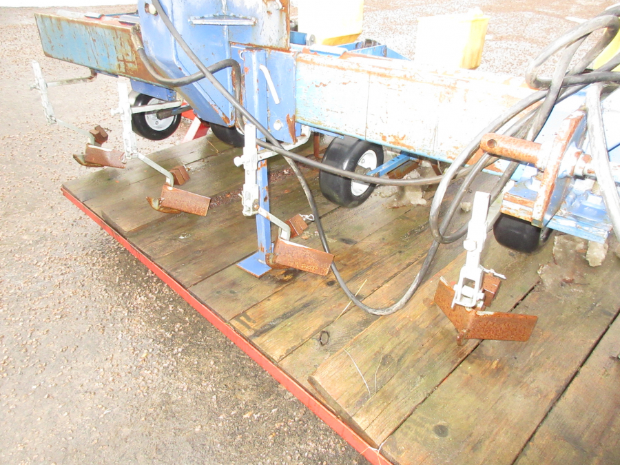 4950 Nibex 500 seed drill 9 rows. 