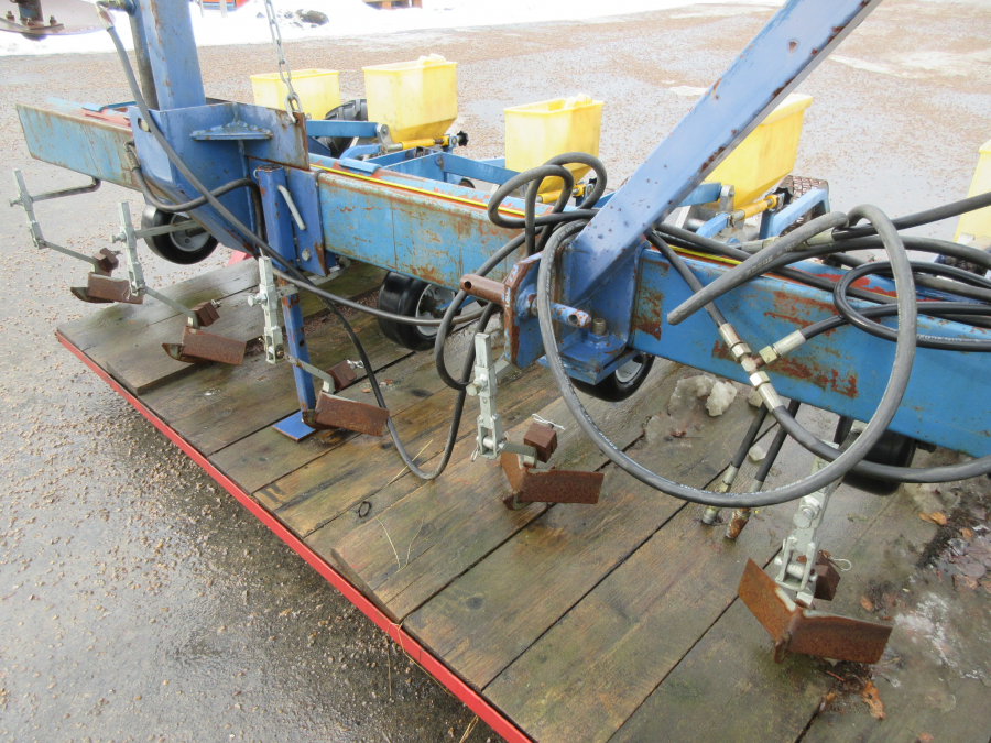 4950 Nibex 500 seed drill 9 rows. 