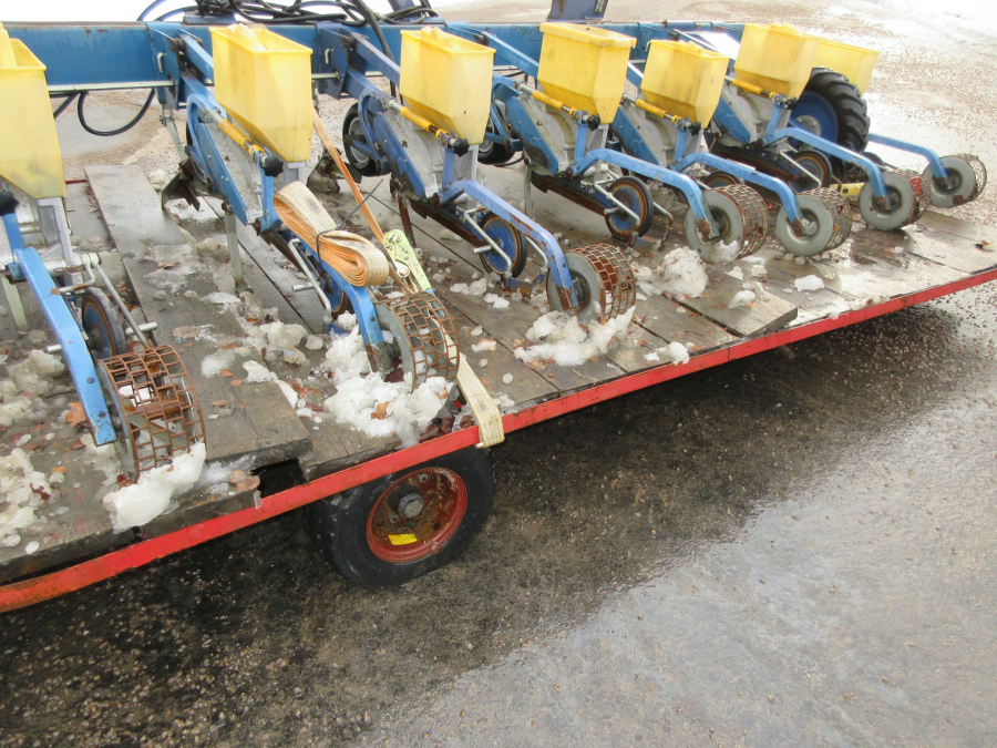 4950 Nibex 500 seed drill 9 rows. 