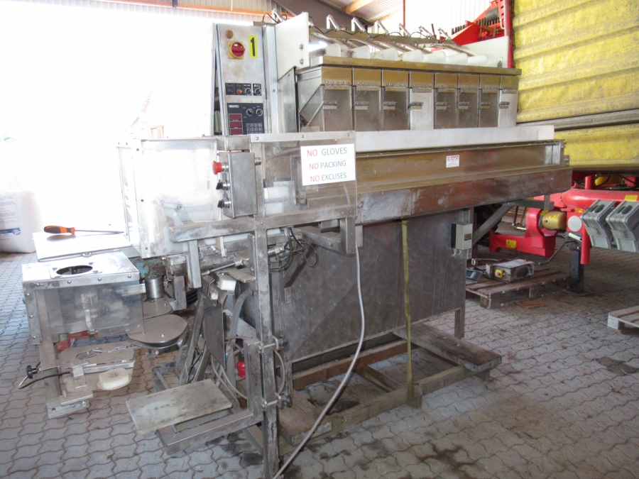 4984 Newtec 2008 weigher with G45 bagger