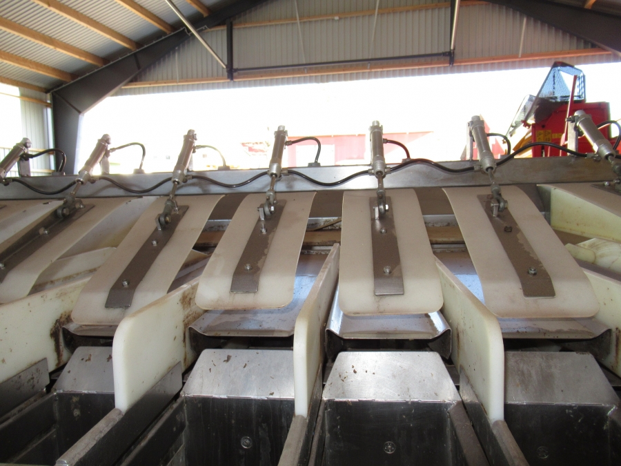 4984 Newtec 2008 weigher with G45 bagger