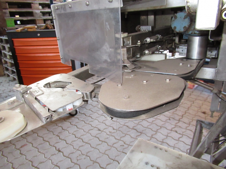 4984 Newtec 2008 weigher with G45 bagger