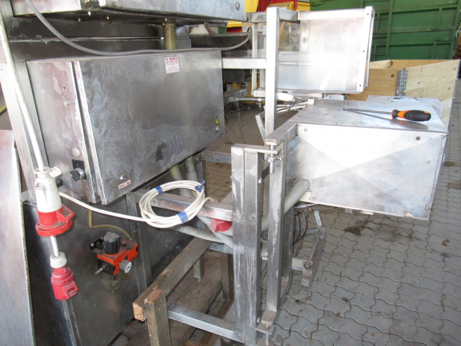 4984 Newtec 2008 weigher with G45 bagger