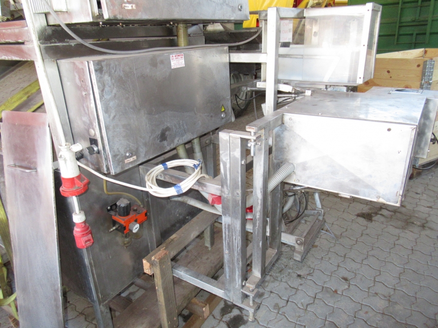 4984 Newtec 2008 weigher with G45 bagger