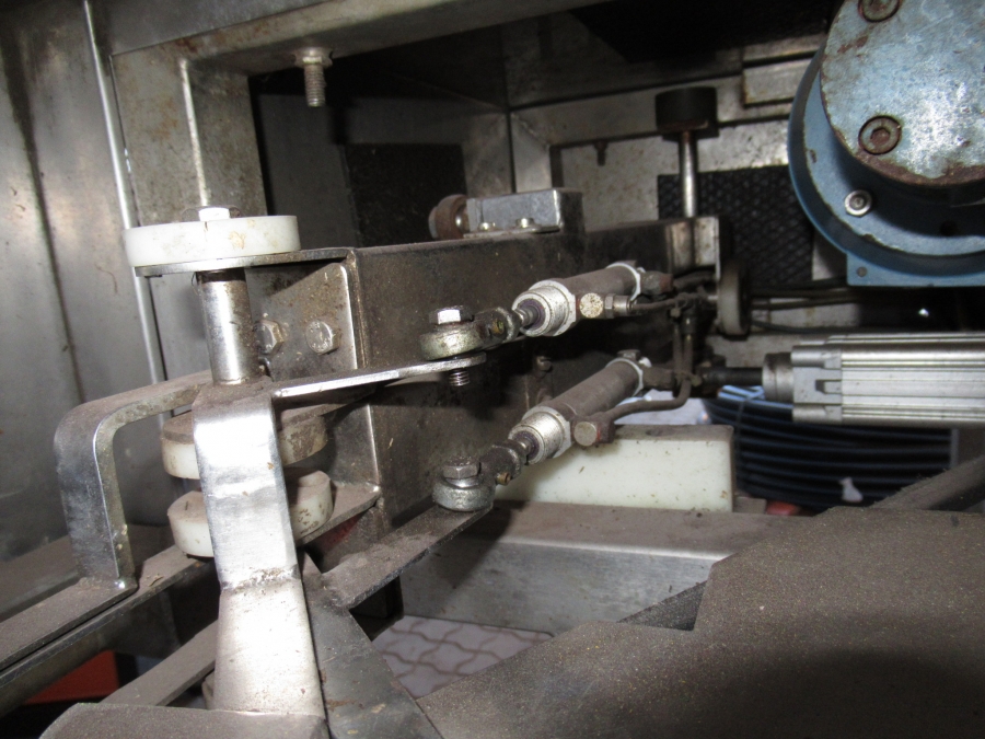 4984 Newtec 2008 weigher with G45 bagger