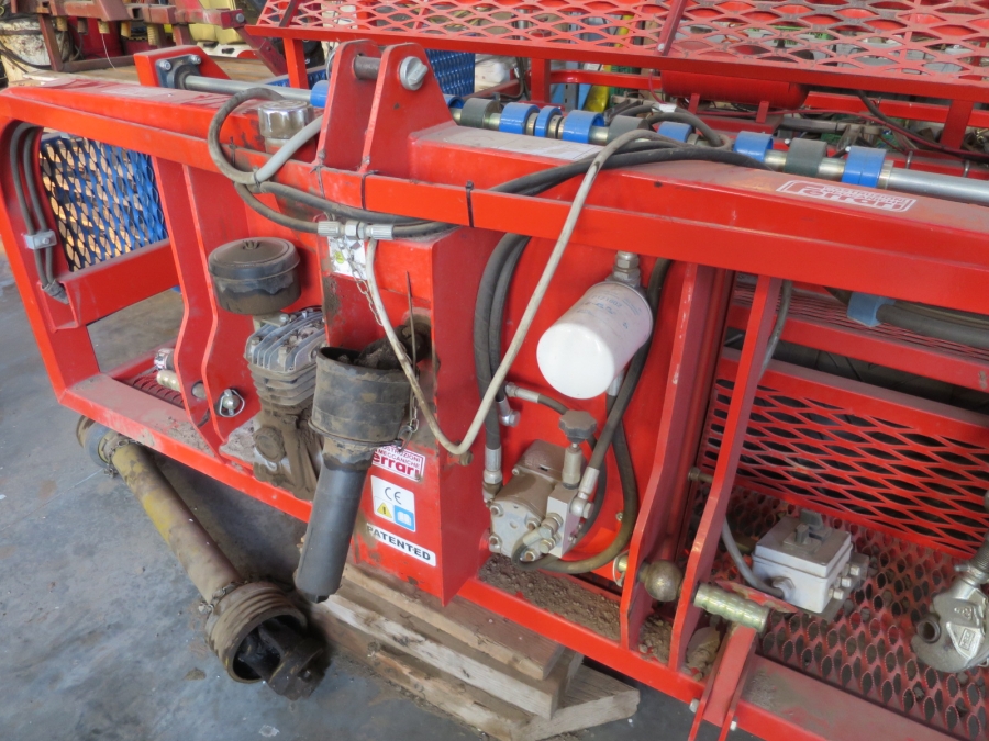 4986 Ferrari Pflanzmaschine Rotosrapp 4 Reihen