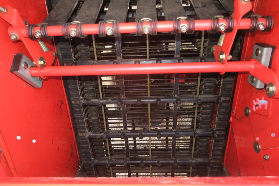 4991 Grimme 75-30 potato harvester