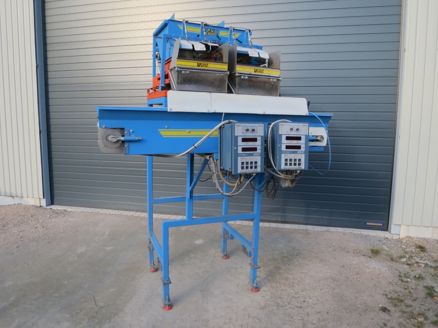 4992 EMVE BE5000 paper bagger