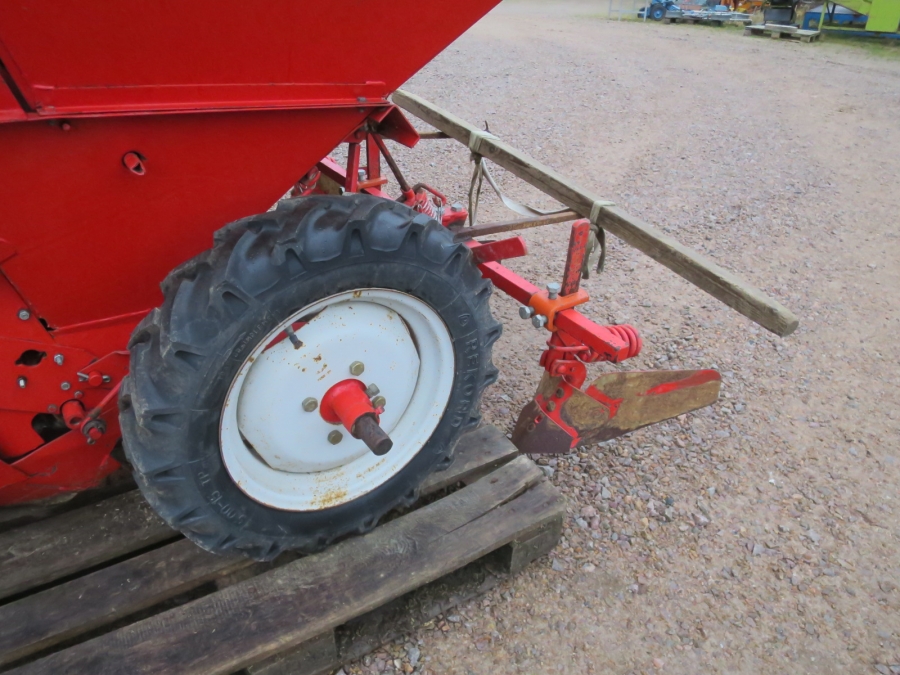 4998 Kverneland Underhaug potato planter