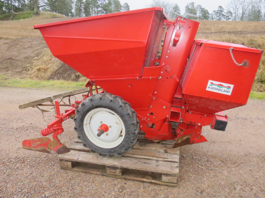 4998 Kverneland Underhaug potato planter