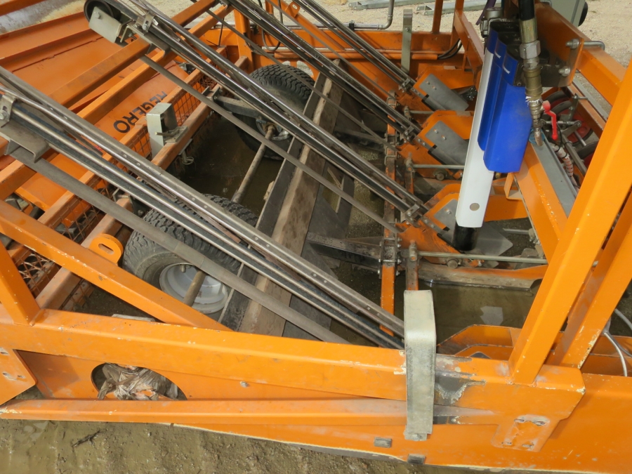 4999 Regero transplanter 4 row pneumatic