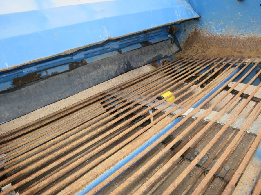 5002 Asa-Lift onion windrower  WR 1350 mm web