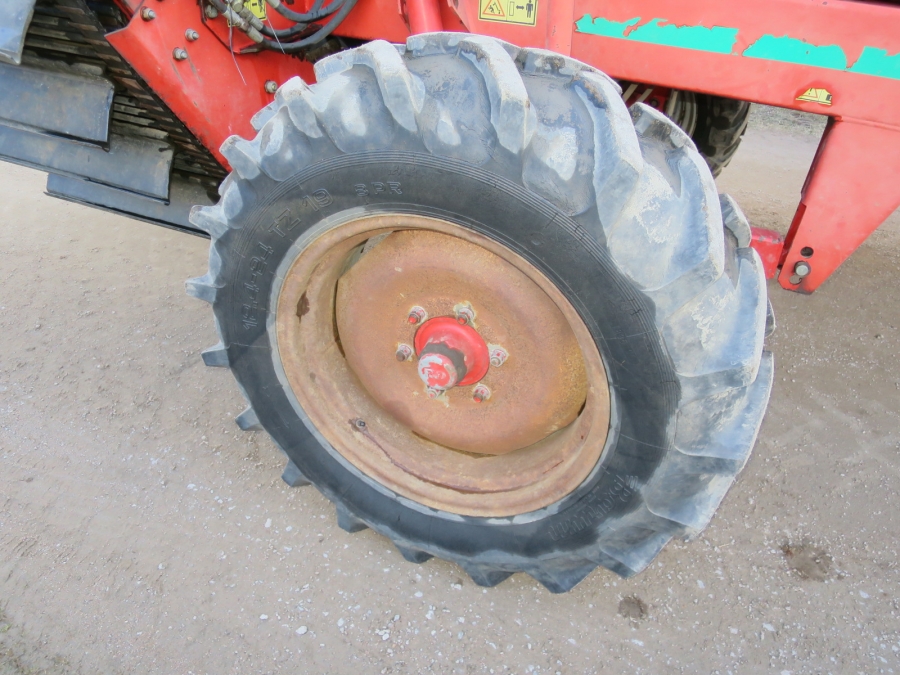 5008 Kverneland Underhaug 2200 onion loader harvester