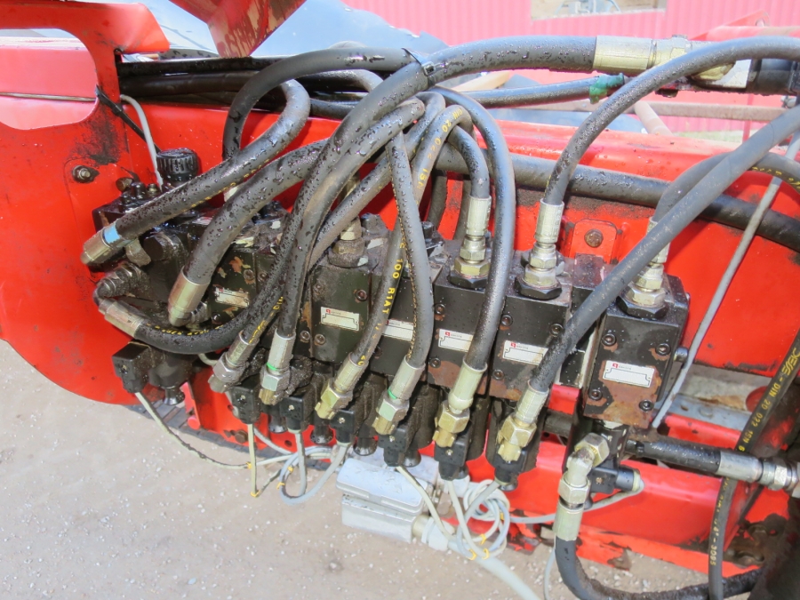 5008 Kverneland Underhaug 2200 onion loader harvester