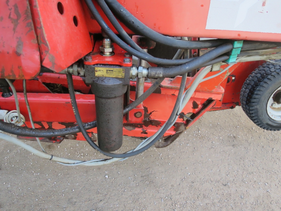 5008 Kverneland Underhaug 2200 onion loader harvester