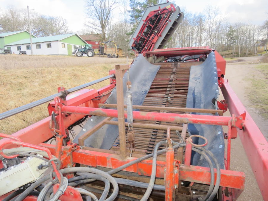 5008 Kverneland Underhaug 2200 onion loader harvester