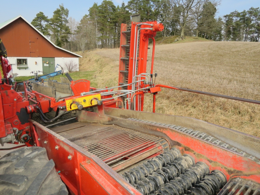 5014 Grimme SE70-20 potato harvester