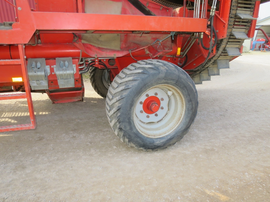 5014 Grimme SE70-20 potato harvester