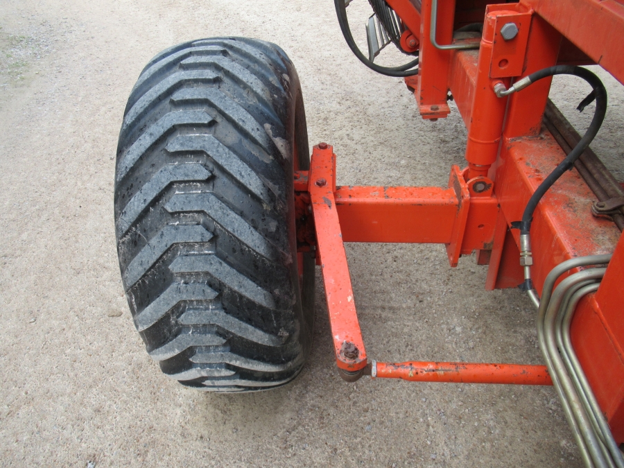 5026 AMAC E2 potato harvester / onion harvester