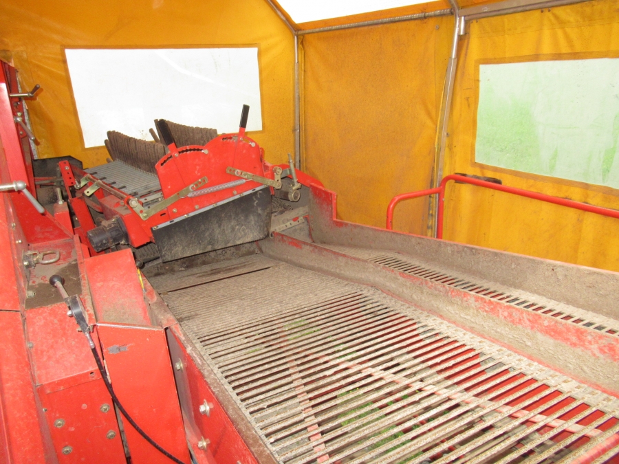 5035 Grimme SE75-40 potato harvester