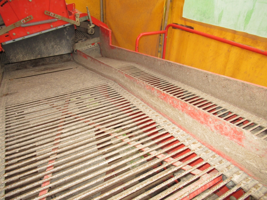 5035 Grimme SE75-40 potato harvester