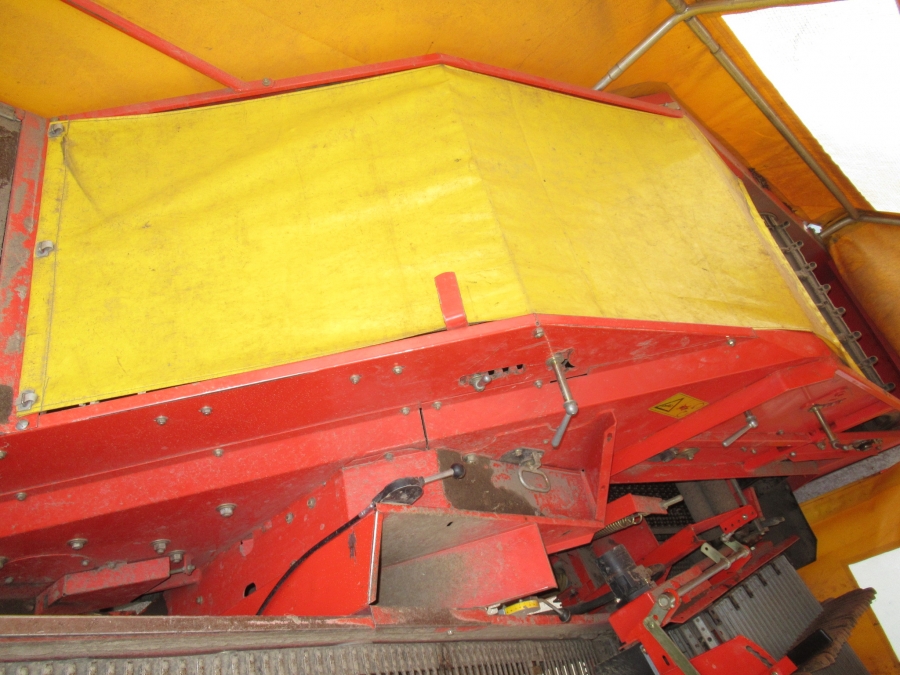 5035 Grimme SE75-40 potato harvester