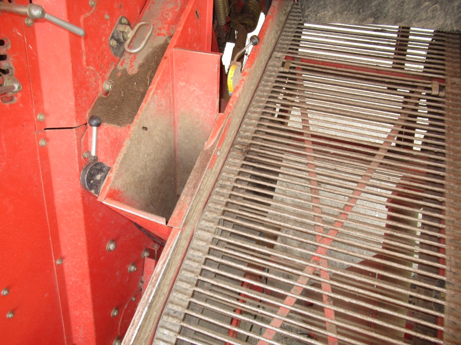 5035 Grimme SE75-40 potato harvester