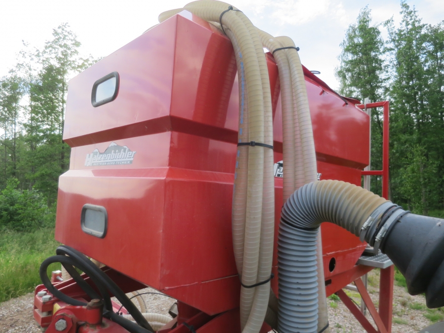5038 Hatzenbichler Dungerstreuer Pneumatisch