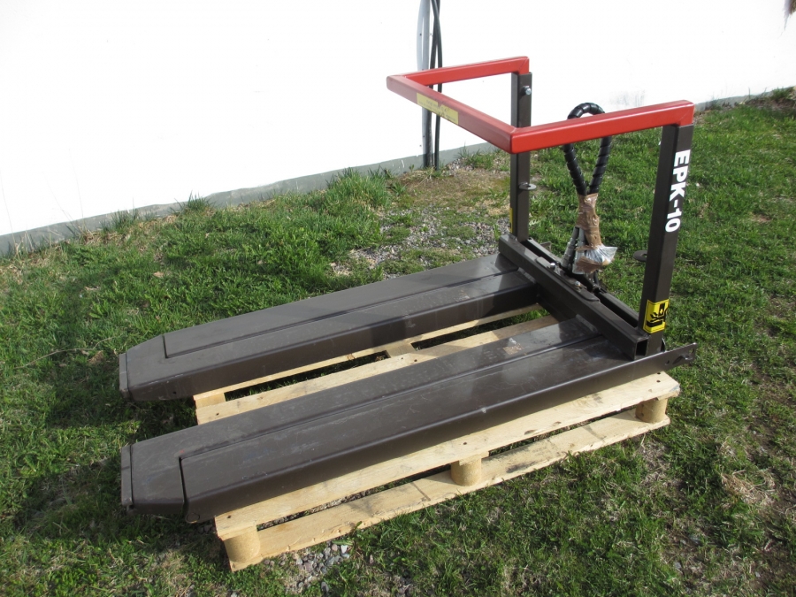 3210 EPK box turner for forklift turning FORWARD 