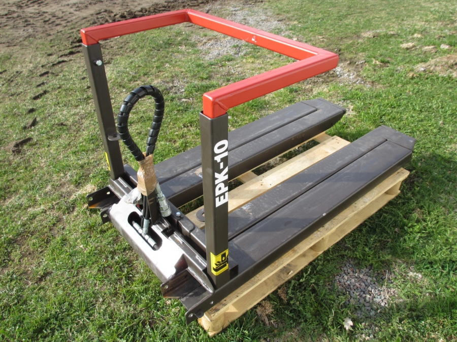 3210 EPK box turner for forklift turning FORWARD 