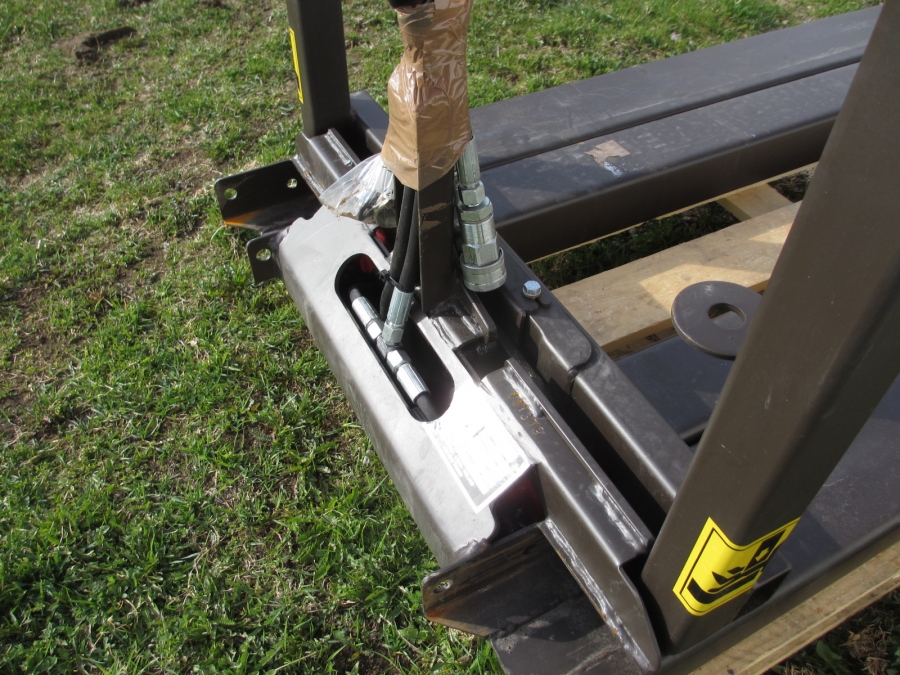 3210 EPK box turner for forklift turning FORWARD 