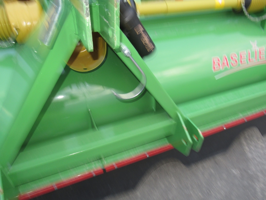 5046 Baselier haulm topper 4LKB320