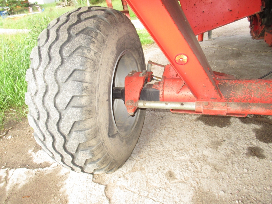 5051 Grimme SE75-40 potato harvester