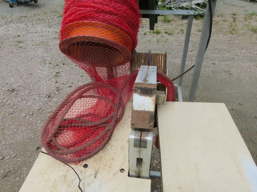 5052 Daumar GH-10 net clipper net bagger