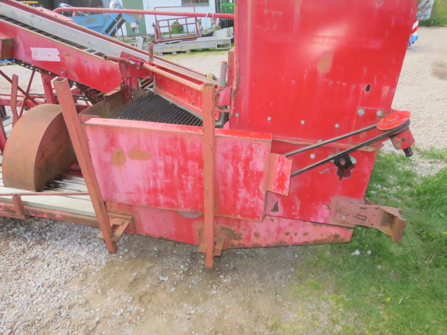 5065 Juko midi potato harvester