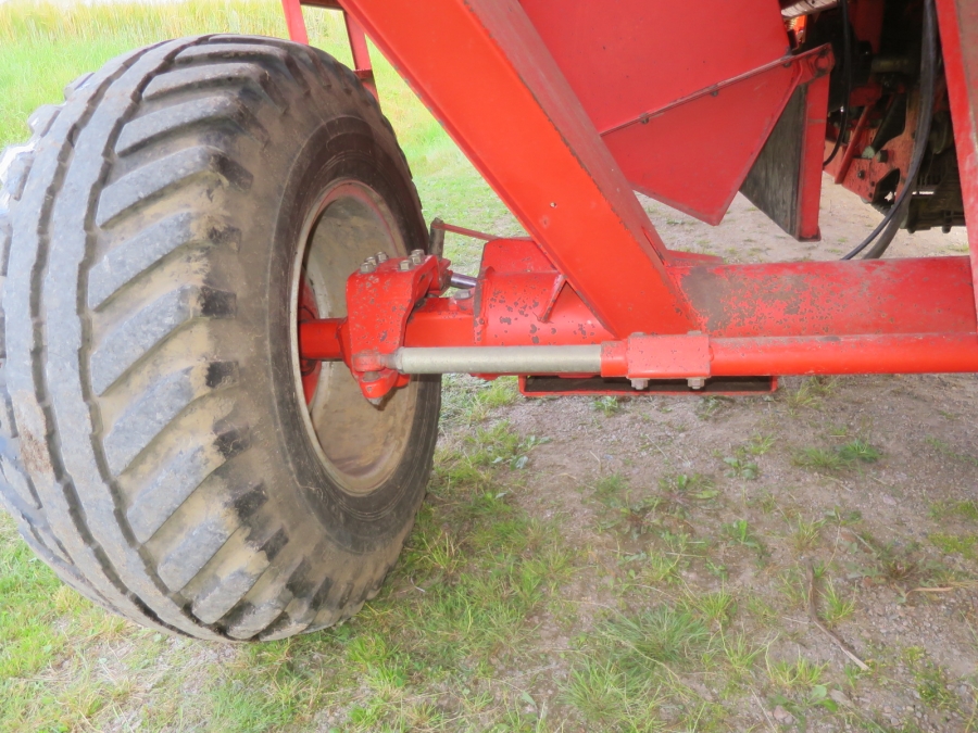 5067 Grimme SE75-40 potato harvester