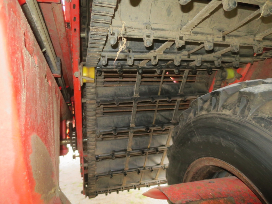 5067 Grimme SE75-40 potato harvester