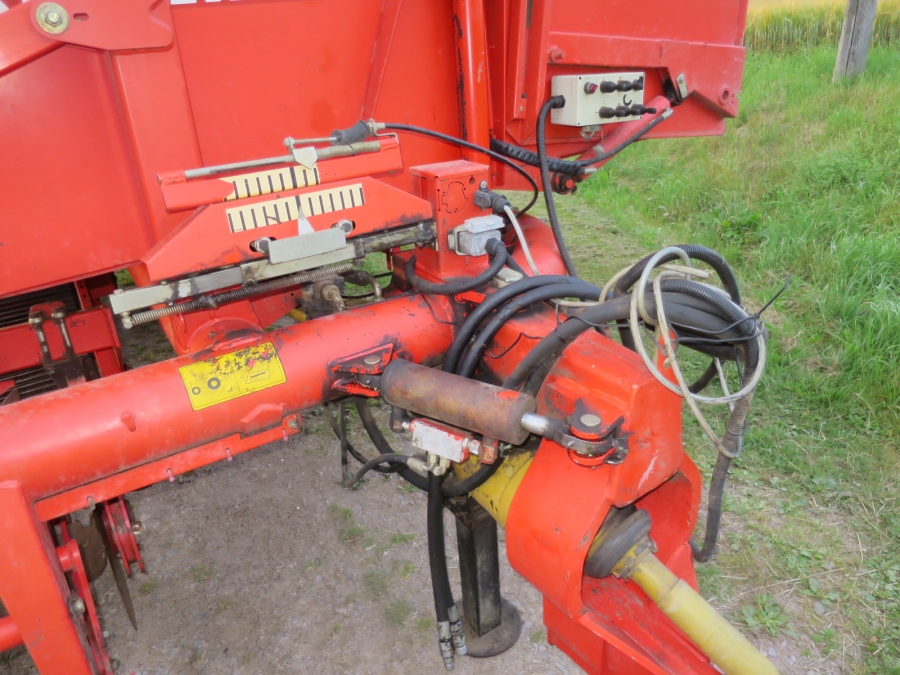 5067 Grimme SE75-40 potato harvester